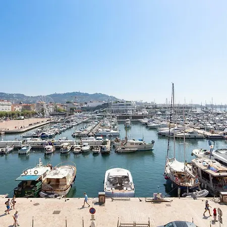 Le Port Yourhosthelper *